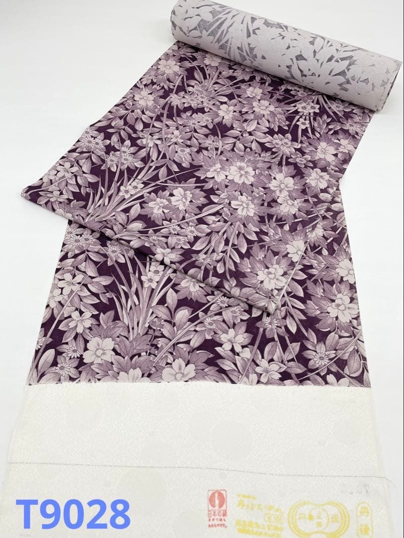 小紋 紋意匠 草花 正絹 反物 - メルカリ