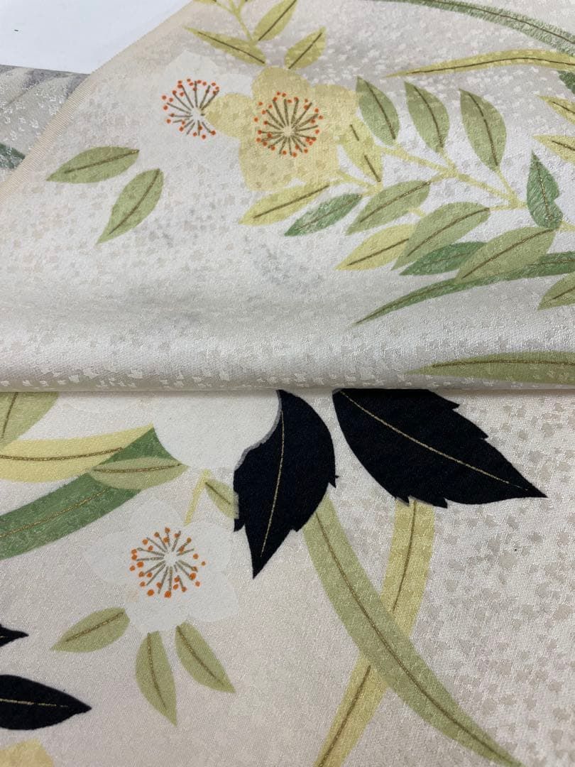 小紋 紋意匠 金彩 桜 正絹 反物 - メルカリ