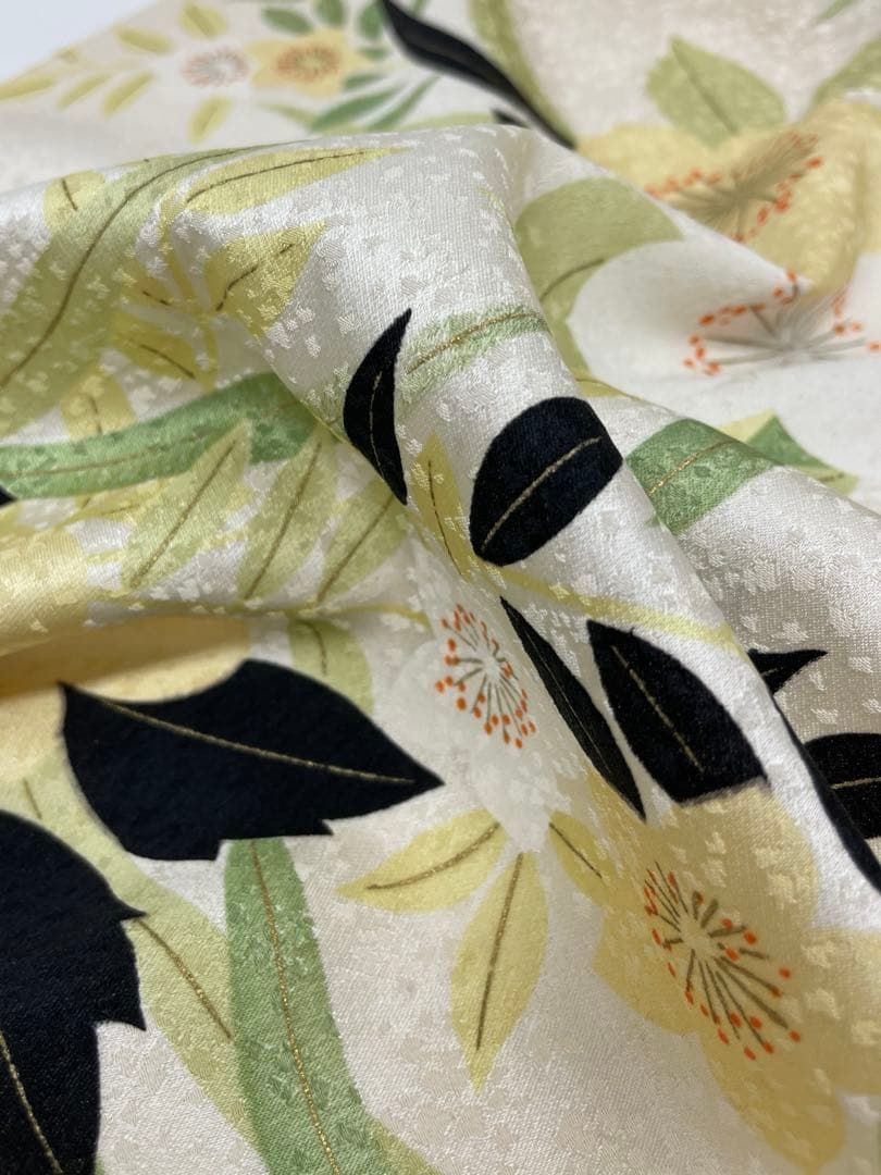 小紋 紋意匠 金彩 桜 正絹 反物 - メルカリ