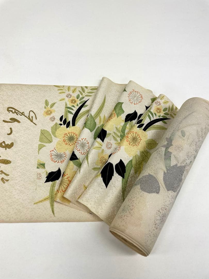 小紋 紋意匠 金彩 桜 正絹 反物 - メルカリ