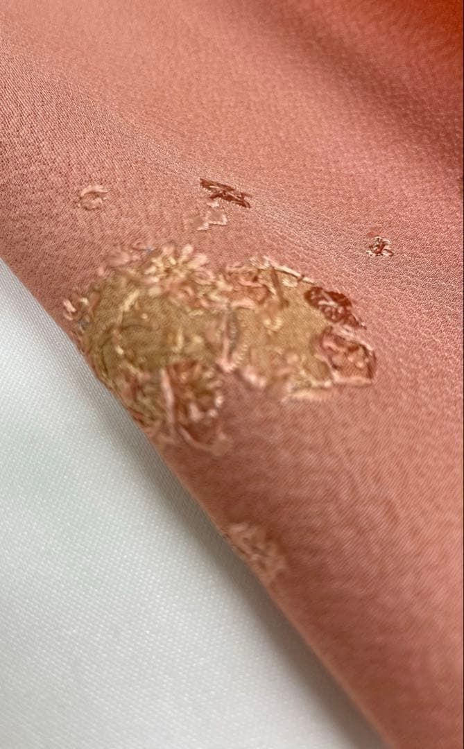 付け下げ 蘇州刺繍 周玉珍 紋意匠 正絹 反物 - メルカリ