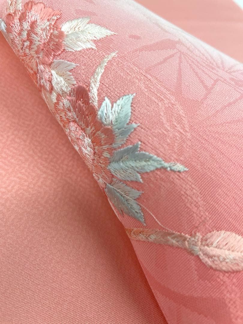 付け下げ 刺繍 紋意匠 八掛付 正絹 反物 T8942 - メルカリ