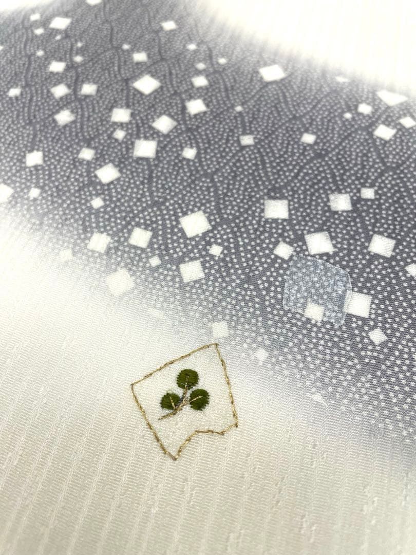 付け下げ 紋意匠 刺繍 正絹 反物 T8940 - メルカリ
