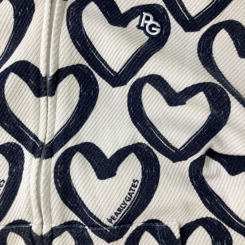 ジップパーカー