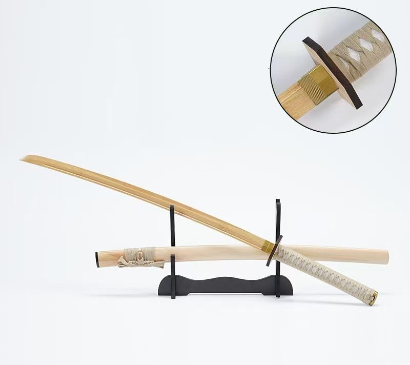 専用ページです。② 2本以上で送料無料 スタッドレスタイヤ 275/50R21 110Q グッドイヤー