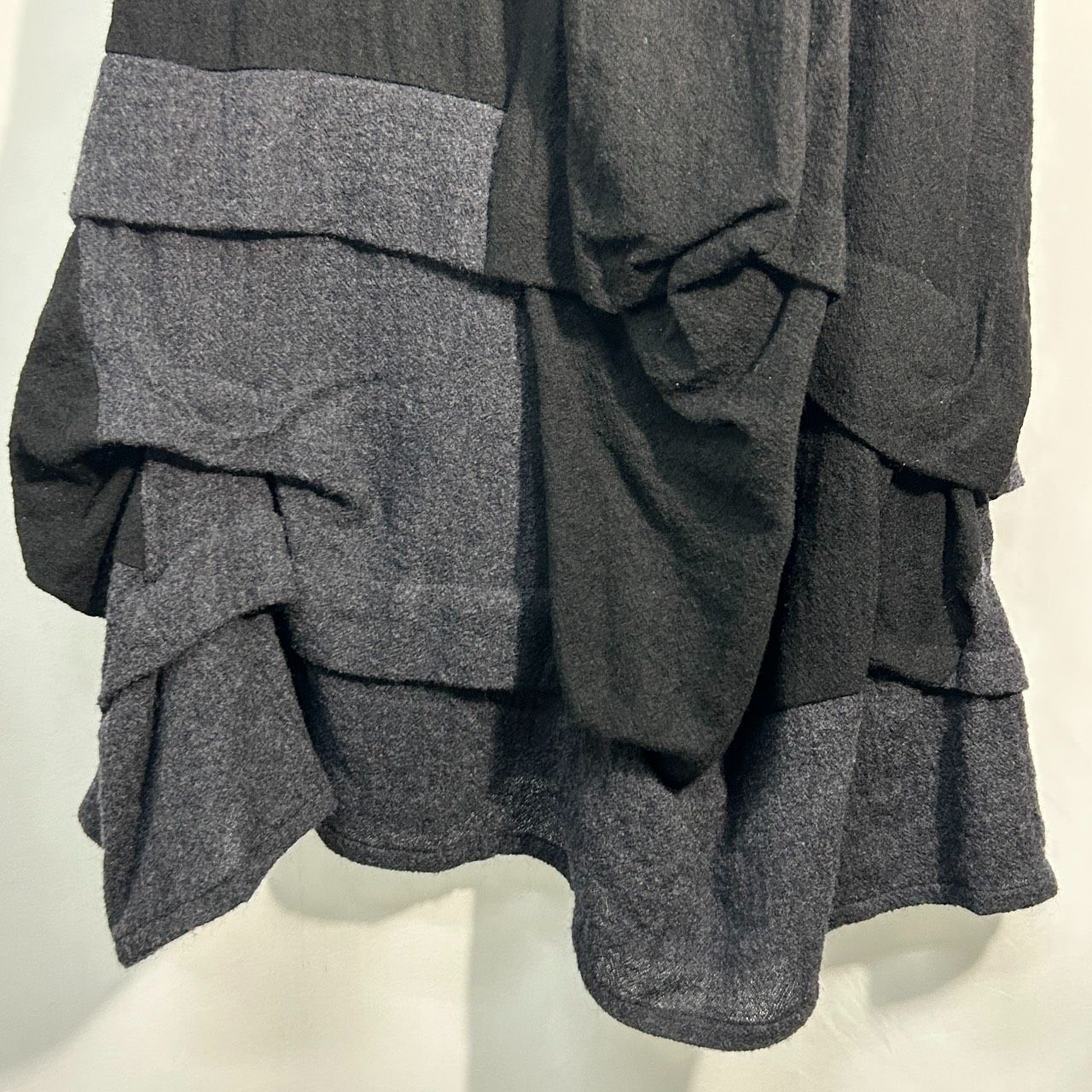 ブラック系 レイヤードスカート