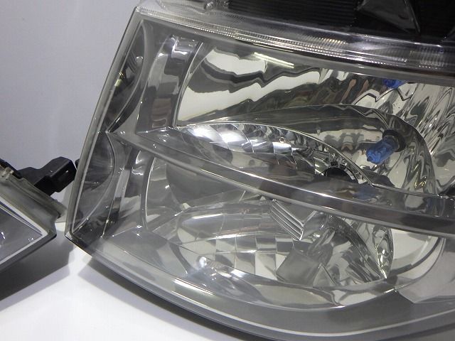エルグランド ヘッドライト左右 HID E51 NE51 前期 100-24826 コーティング 比較的 251023053
