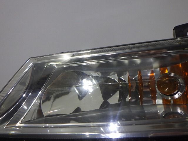 ヘッドライト左右