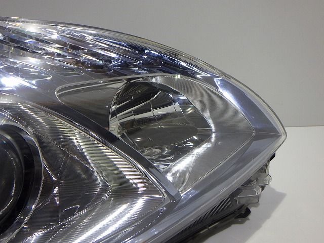 右ヘッドライト ハロゲン