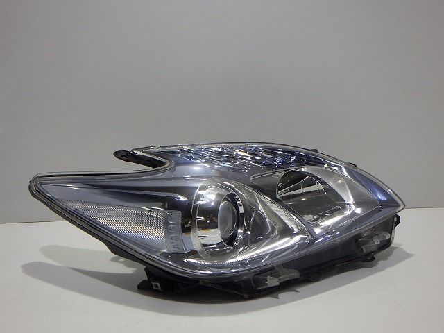 30 プリウス 右ヘッドライト ハロゲン ZVW30 前期 47-29 ホ 81130-47231 コーティング 251023055