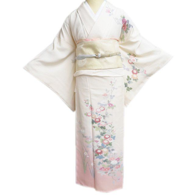 訪問着 着物 正絹 袷 フォーマル 作家物 落款 花の図 菊 暈し 薄卵色 多色 身丈157.5cm 裄64.5cm M きもの北條 A1290-6