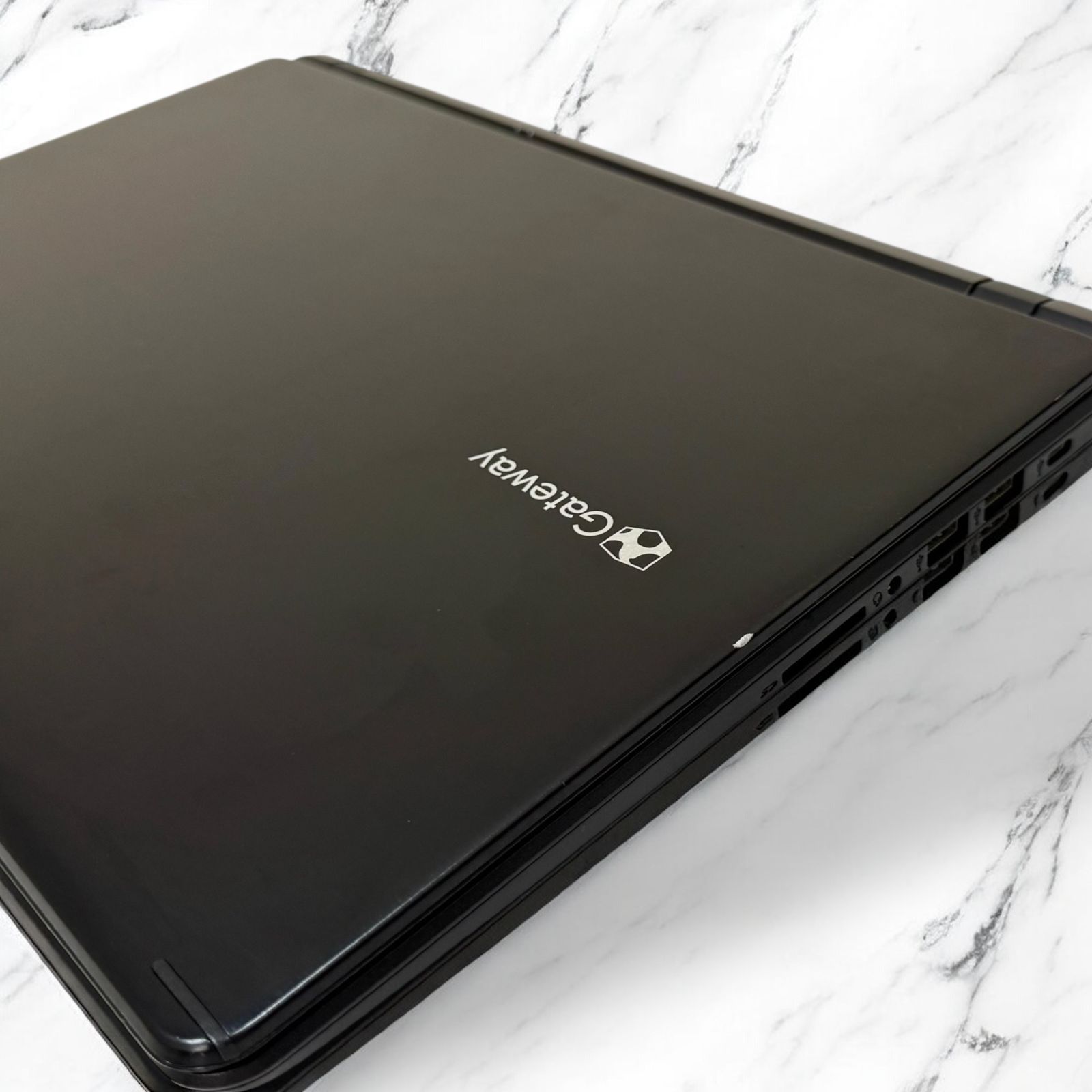 緊急入荷❗️】Windows11正規対応 薄型 ノートパソコン 第8世代i5 新品