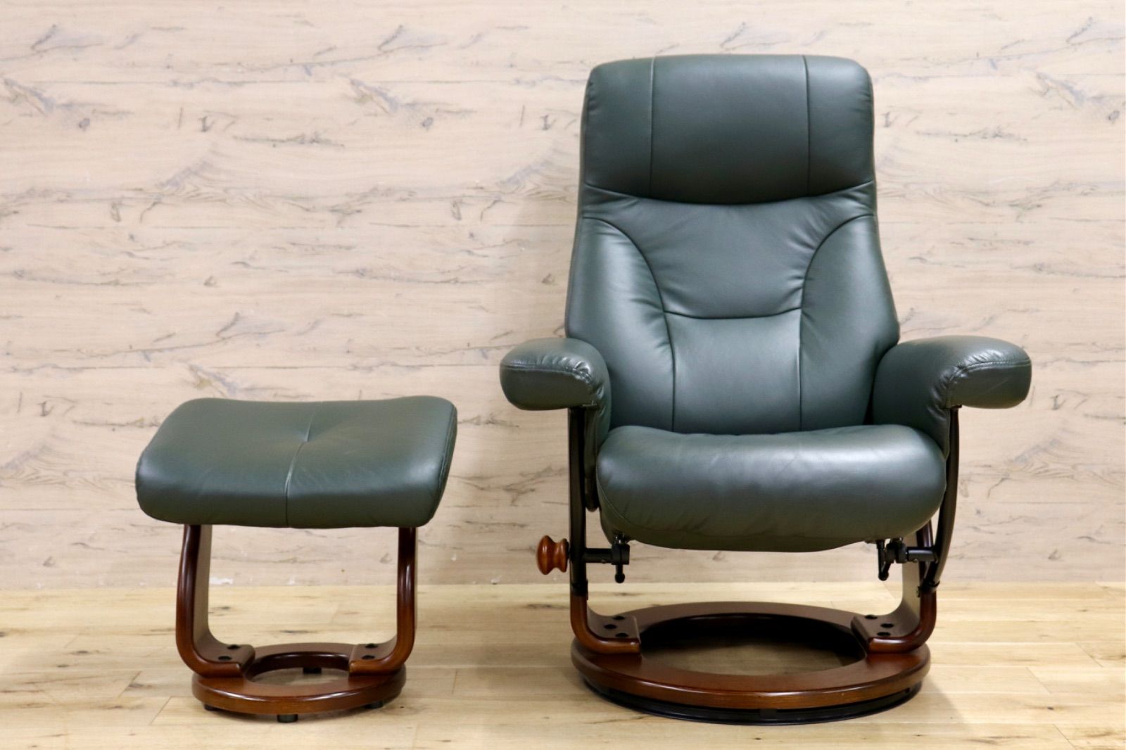 GMIK567 リクライニングチェア オットマンセット パーソナルチェア 1人掛けソファ 回転式 合皮 モダン 北欧スタイル 検 EKORNES