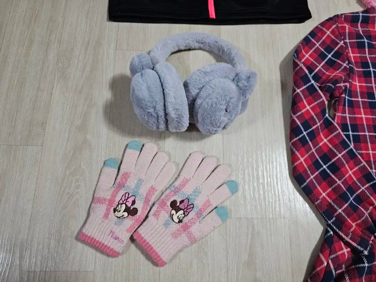 送料無料) 130 女の子 ブルー ドッグ PUMA 春 秋 冬 服 まとめ (状態 