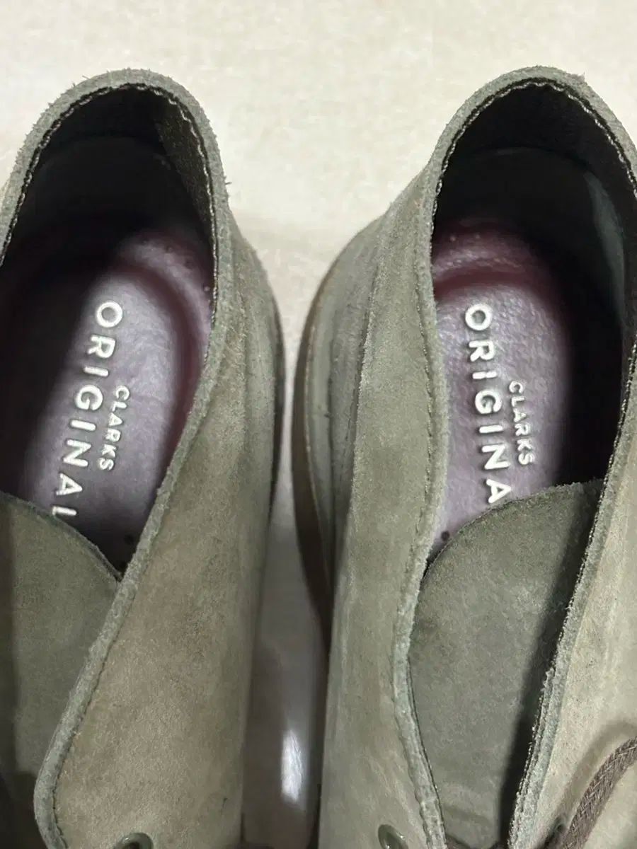  クラークス デザートブーツ オリーブグリーン その他 ブーツ 革靴