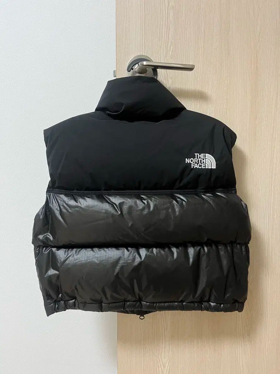 THE NORTH FACE ザノースフェイス 白 ラベル Nuptse ヌプシ ダウン BEST ベスト