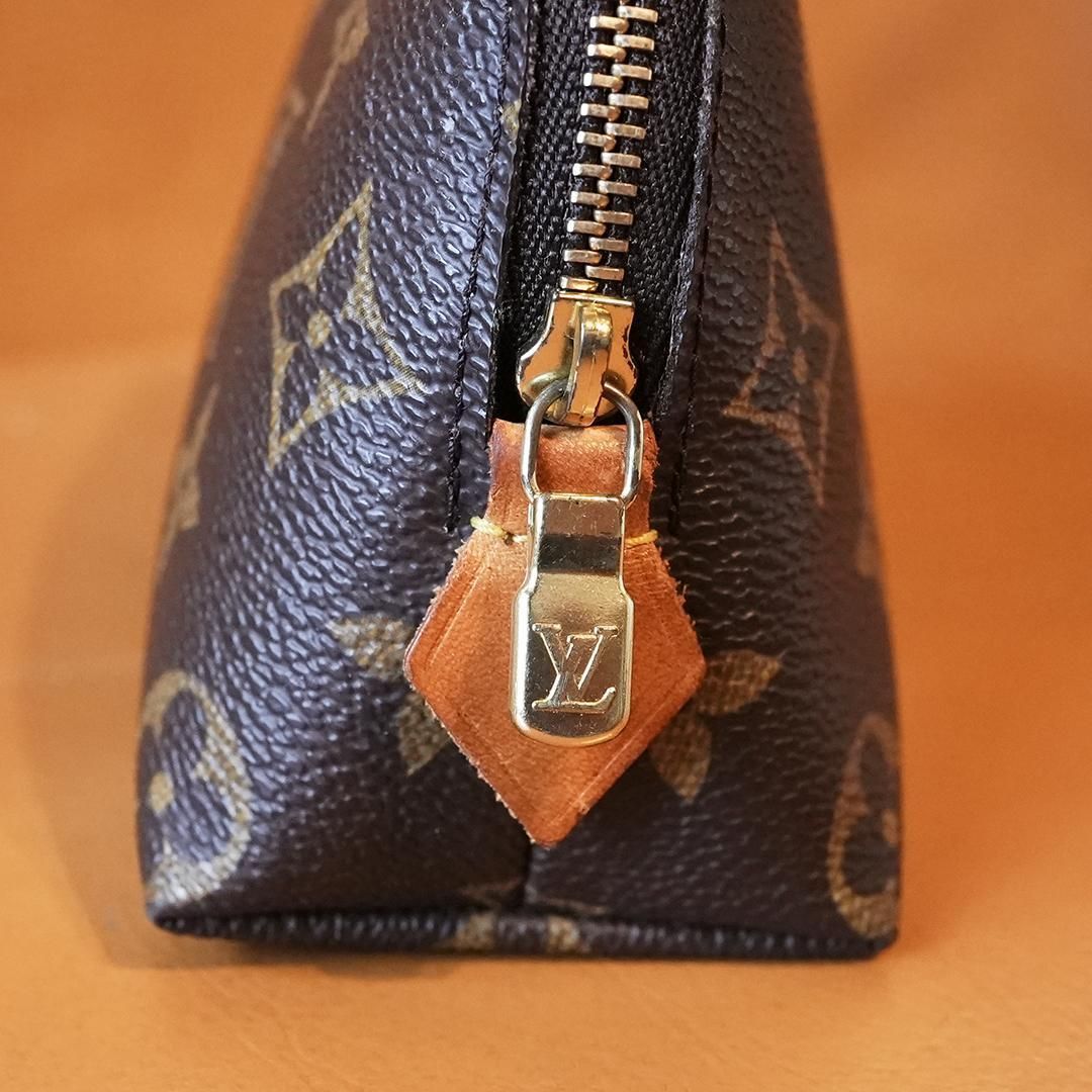 ルイヴィトン モノグラム コスメポーチ 化粧ポーチ PVC 総柄 - メルカリ