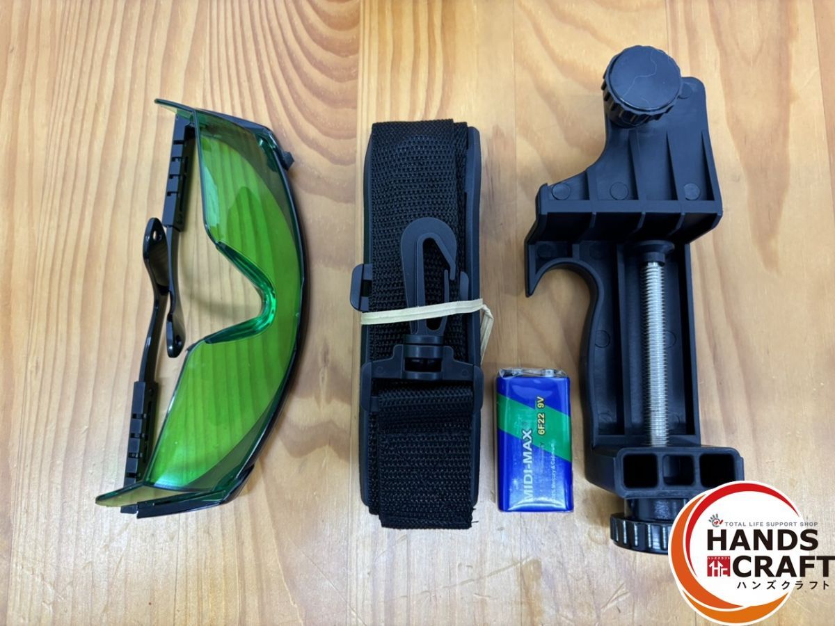 【大割引SALE】 ♭ ♥品 マキタ makita SK40GD 10.8V充電式屋内 屋外兼用墨出し器 本体 受光器 ケース