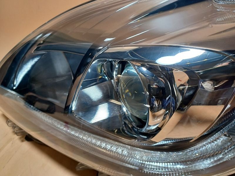 コーティング済 プリウス ZVW30 左ヘッドランプ ヘッドライト S コイト 47-52 81150-47411 202 FFCRYSTALESIA_COM