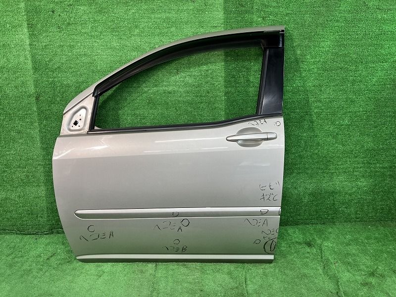 ラウム NCZ25 左フロントドア ラウム Gパッケージ 4WD アサヒ M2H3 67002-46020 1D9