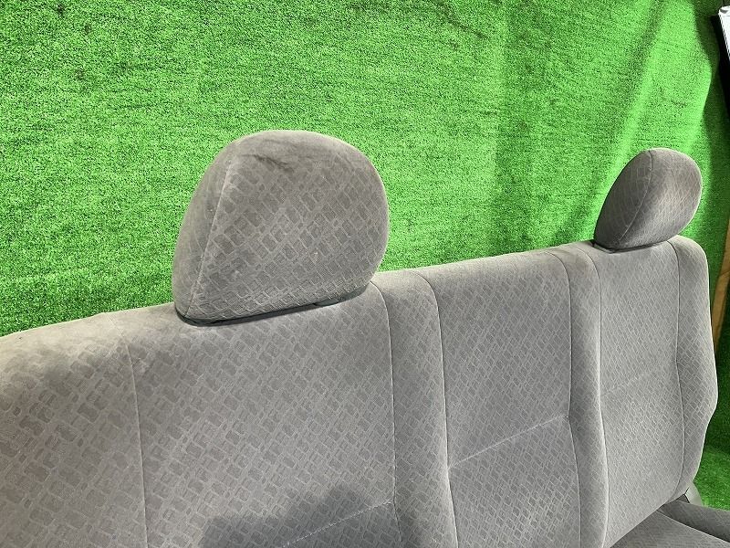 リアシート 後部座席