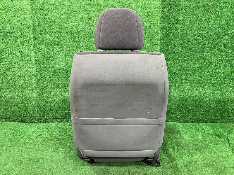 KDH206V ドライバーシート