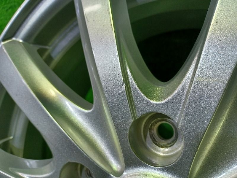 社外 ラビリオン ウェッズ ﾉｱ ｳﾞｫｸｼｰ ｴｽｸｧｲｱ ホイール アルミ シルバー 15インチ 6J 5穴 4本 114.3 53 FFCRYSTALESIA_COM