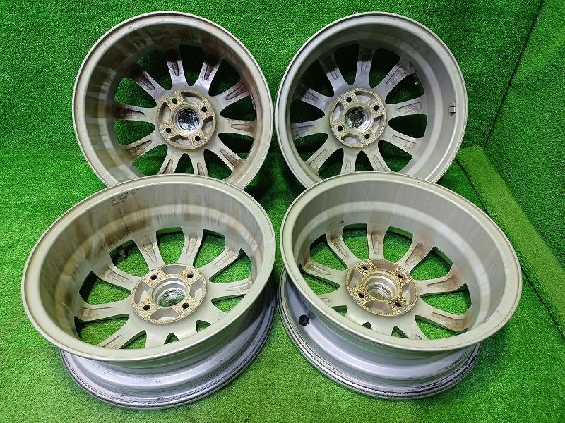 シルバー 15インチ