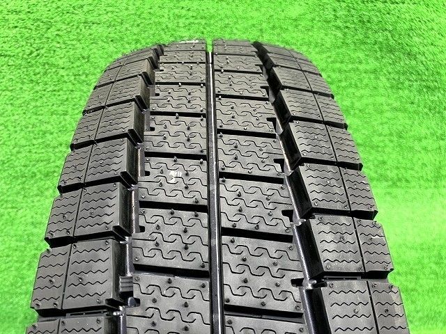 DUNLOP スタッドレス ダンロップ ウインターマックスLV01forVAN 195|80R15 107|105NLT 4本 10ミリ