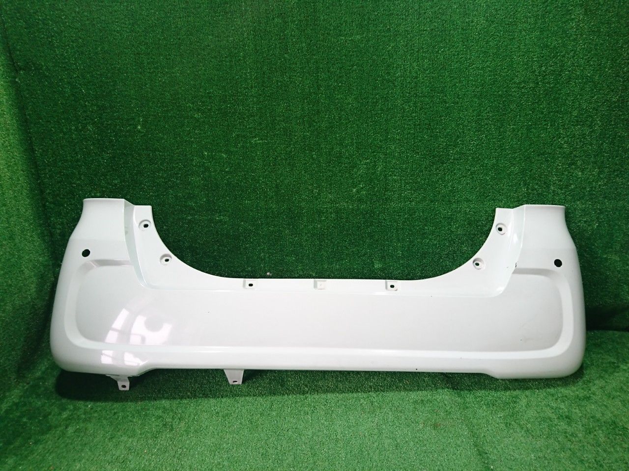 LA650S タント リアバンパー グリーン系 19124