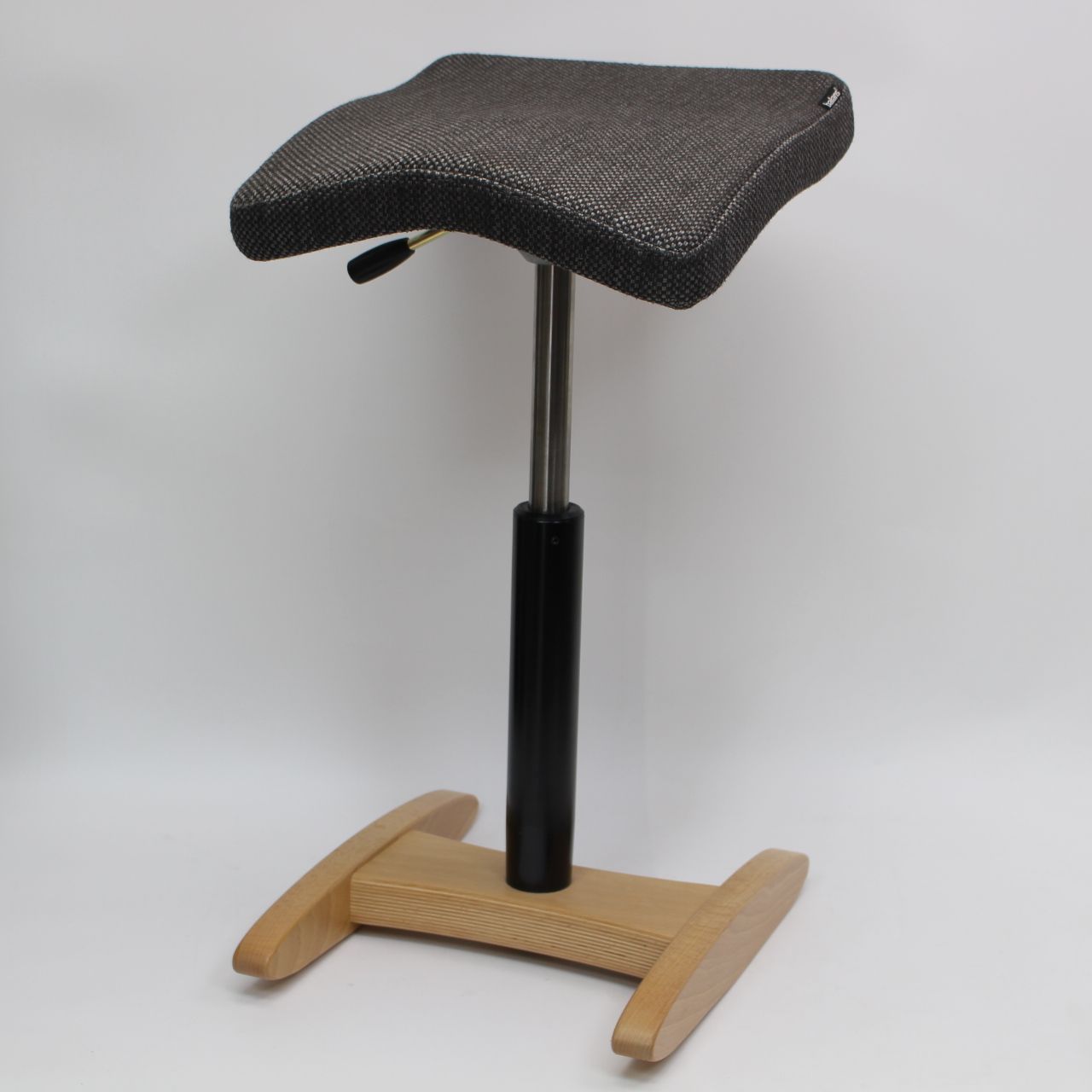 IS131 バランスラボ シナジー 腰痛対策チェア シックブラウン スクエアシート