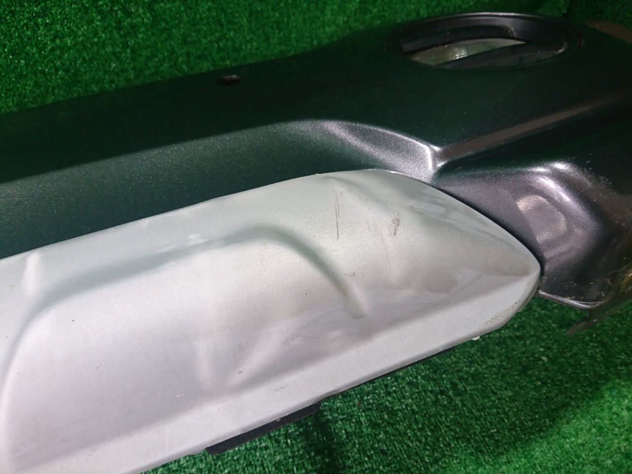 激安大特集。 LA250S キャストアクティバ リアバンパー パール×グレー 19134