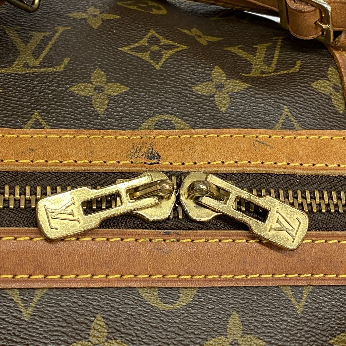 ボストンバッグ