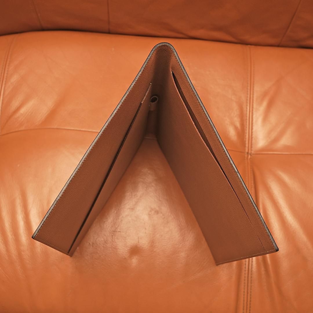 希少　美品　 エルメス A4　ノートカバー　バイカラー　アジェンダ ブルージーン 希少 美品 HERMES エルメス A4 ノートカバー バイカラー アジェンダ