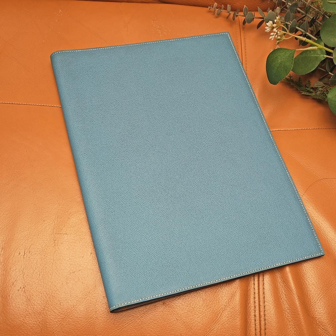 希少　美品　 エルメス A4　ノートカバー　バイカラー　アジェンダ ブルージーン 希少 美品 HERMES エルメス A4 ノートカバー バイカラー アジェンダ