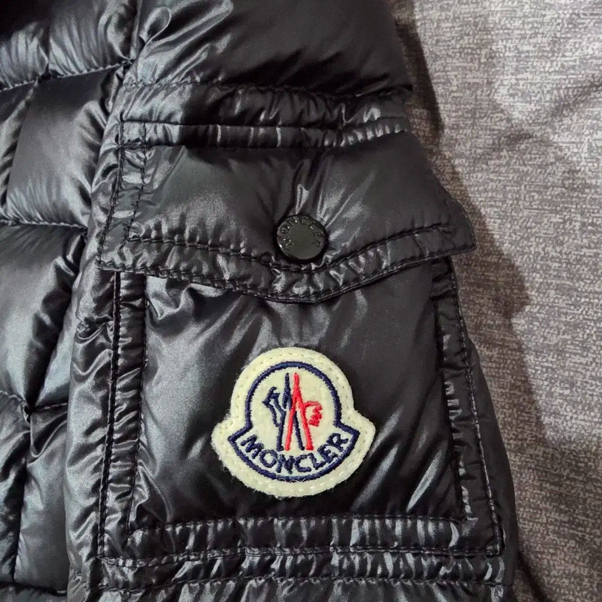 -MONCLER