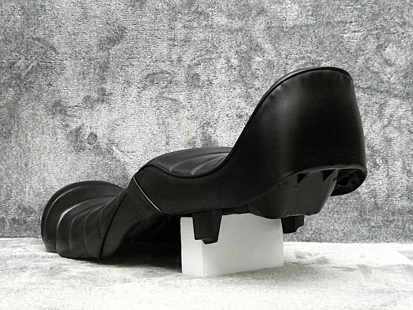 美品 ホンダCB750 RC42 マルナオ製オリジナルタックロールシート 茶黒