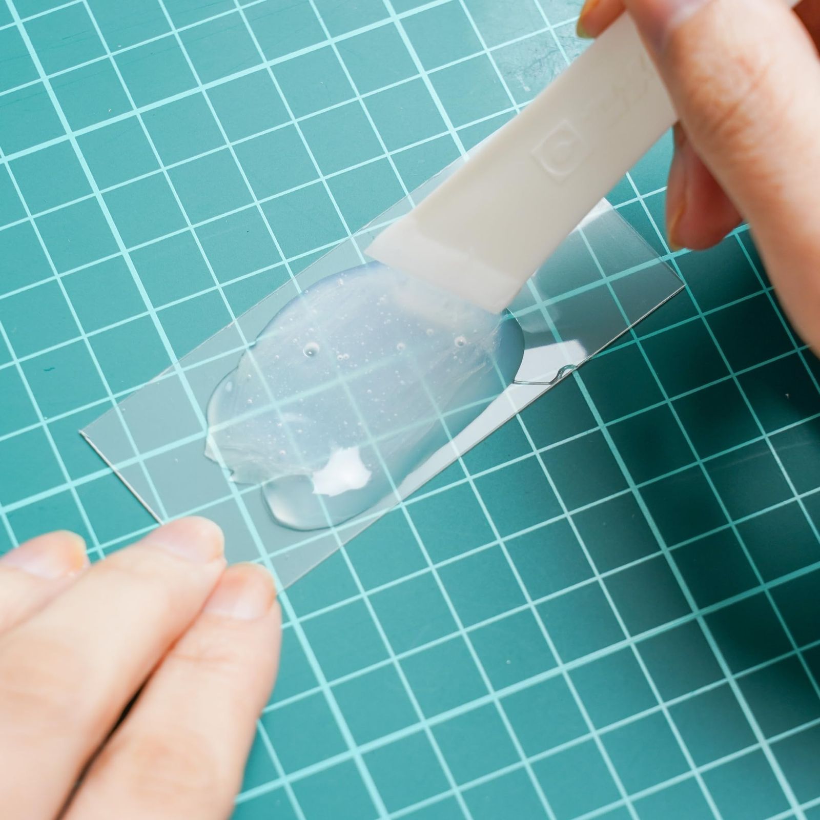 エポキシ接着剤