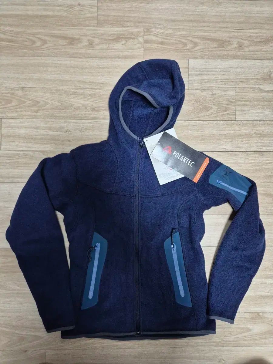 ARC TERYX アークテリクス カバーCOVER フーディ