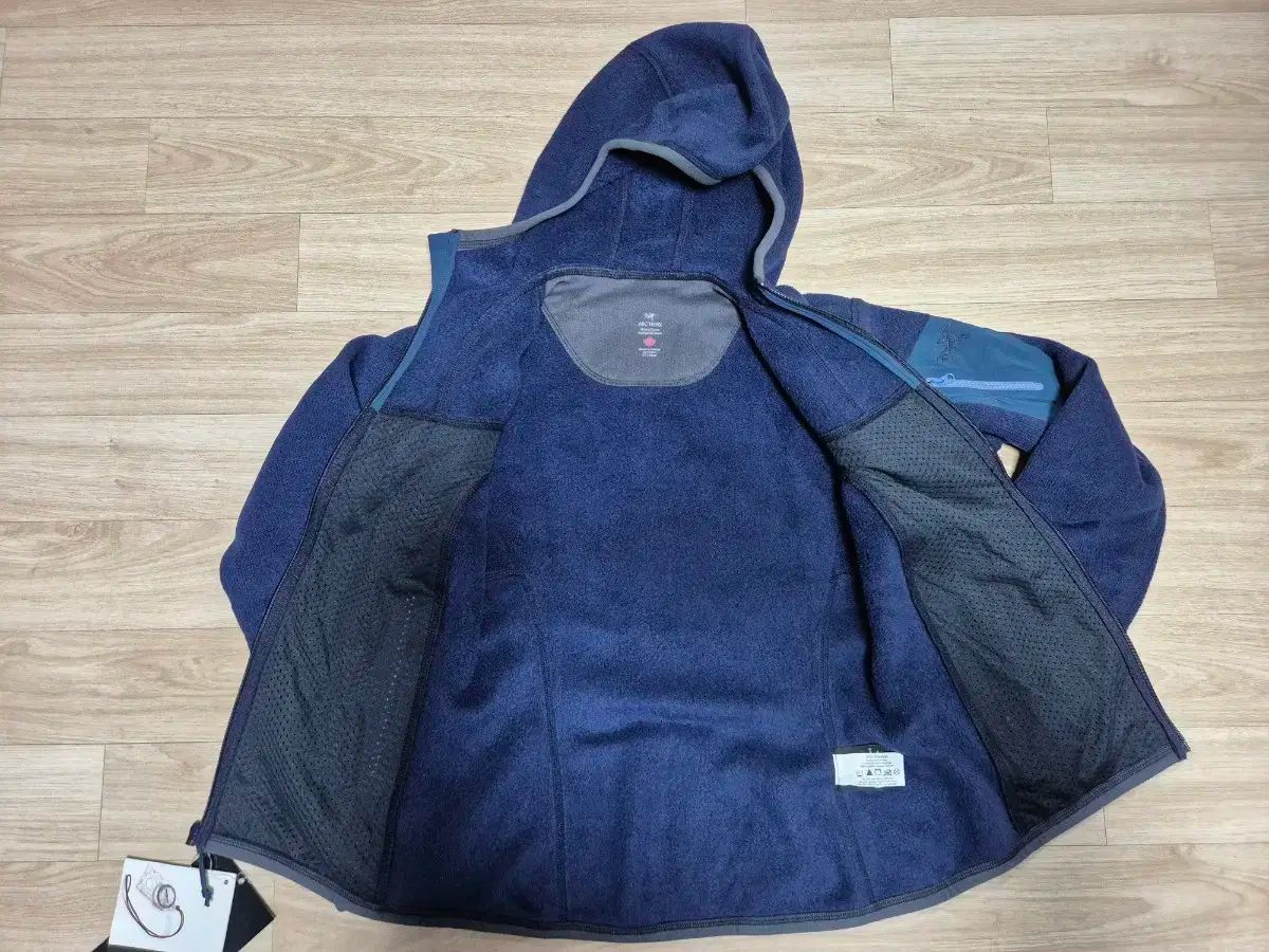 ARC TERYX アークテリクス カバーCOVER フーディ