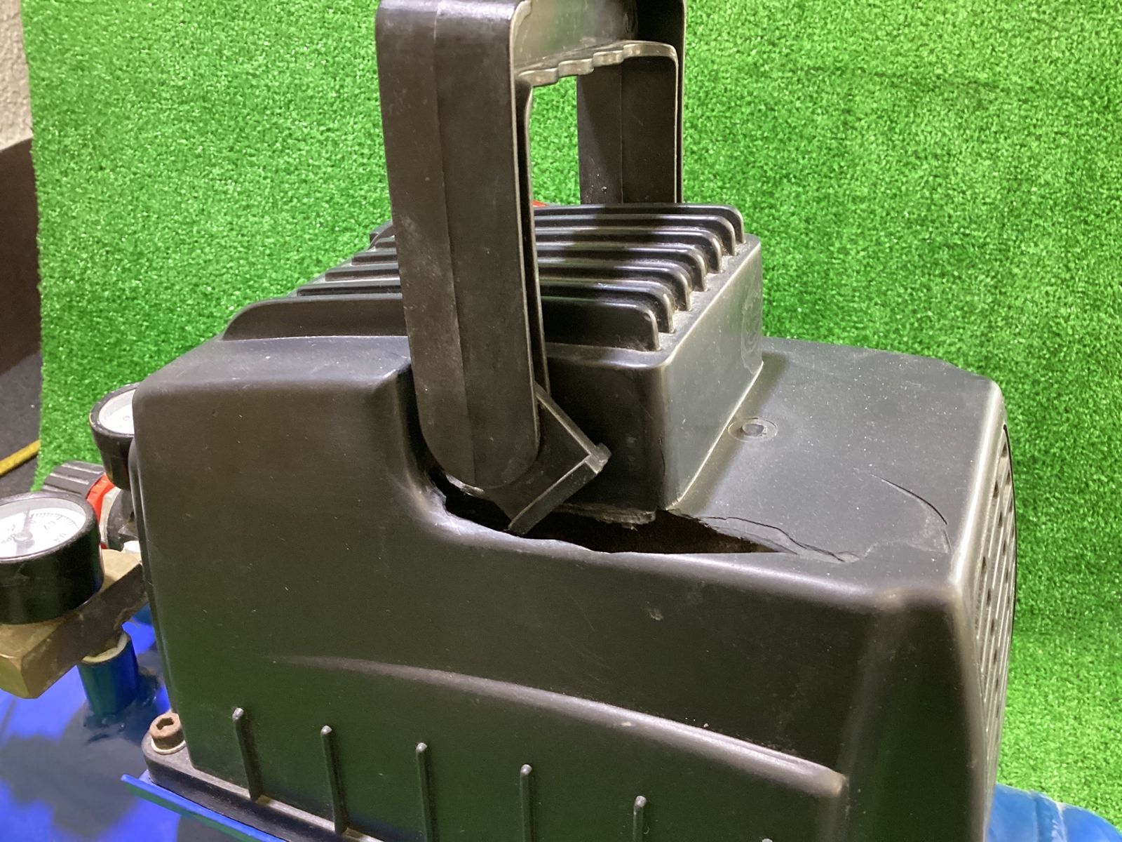 ジャンク品】YAMAZEN OC-120 オイルレスエアーコンプレッサー ※カバー