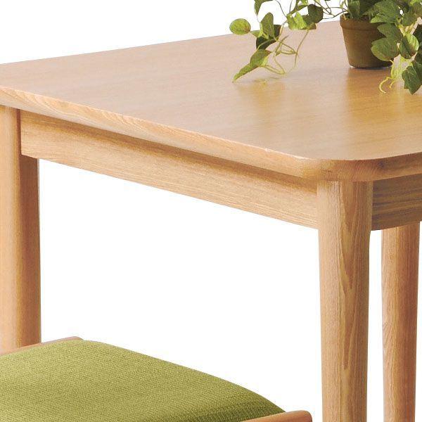 のダイニングテーブル