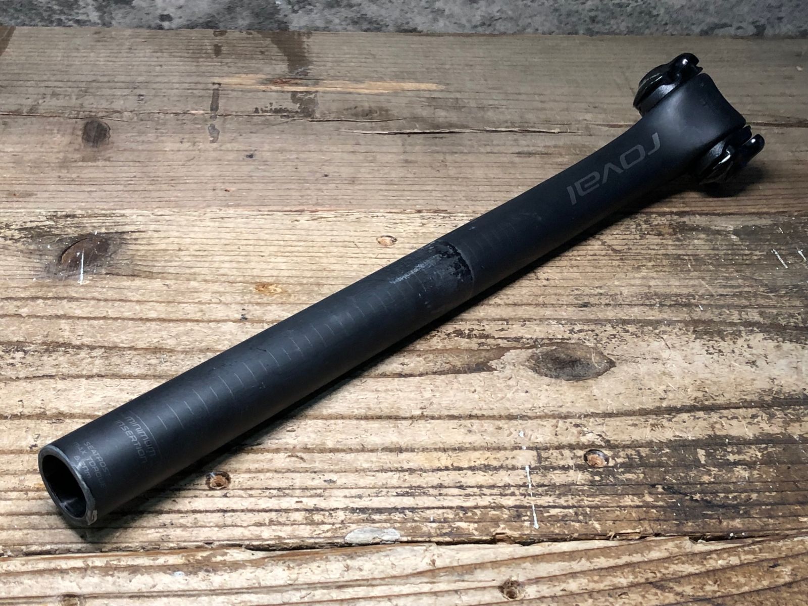 JK922 ロヴァール ROVAL TERRA CARBON POST カーボン シートポスト Φ27.2 カーボンレール カット済み 凹みのためジャンク