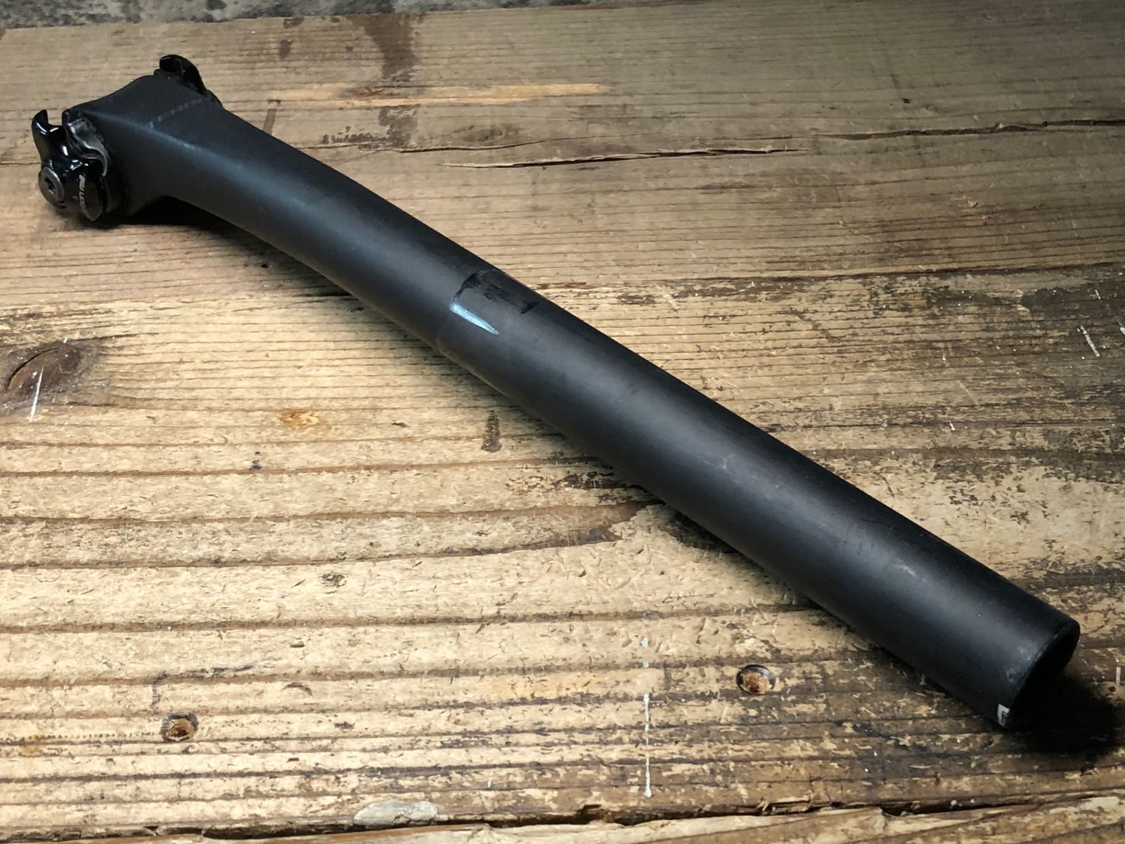 JK922 ロヴァール ROVAL TERRA CARBON POST カーボン シートポスト Φ27.2 カーボンレール カット済み 凹みのためジャンク