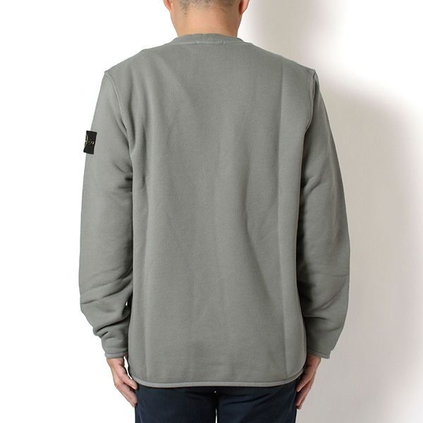 25AWモデル ストーンアイランド STONE ISLANDバッジワッペン付き