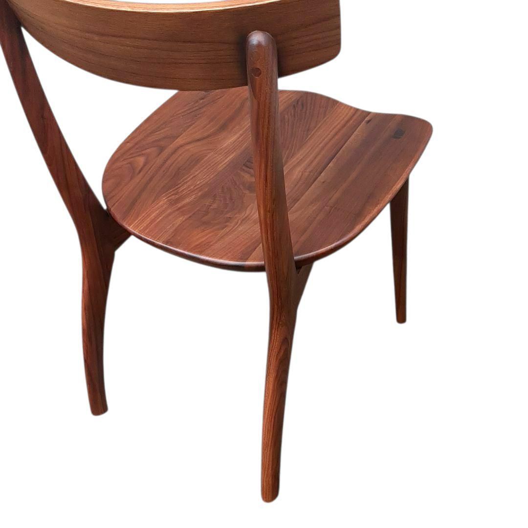 IDC OTSUKA Fill ウォールナット無垢材 ダイニングチェア その2 MARWIL-DEMENAGEMENTS_CH