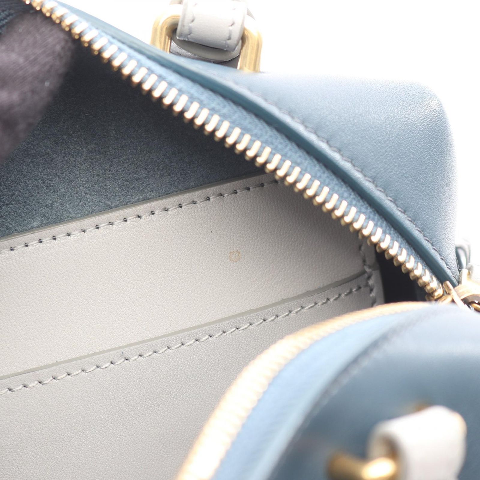 セリーヌ　ソフトキューブ　ブルーグレーとネイビーバイカラー セリーヌ(CELINE)セリーヌ ソフトキューブ 2wayショルダーバッグ