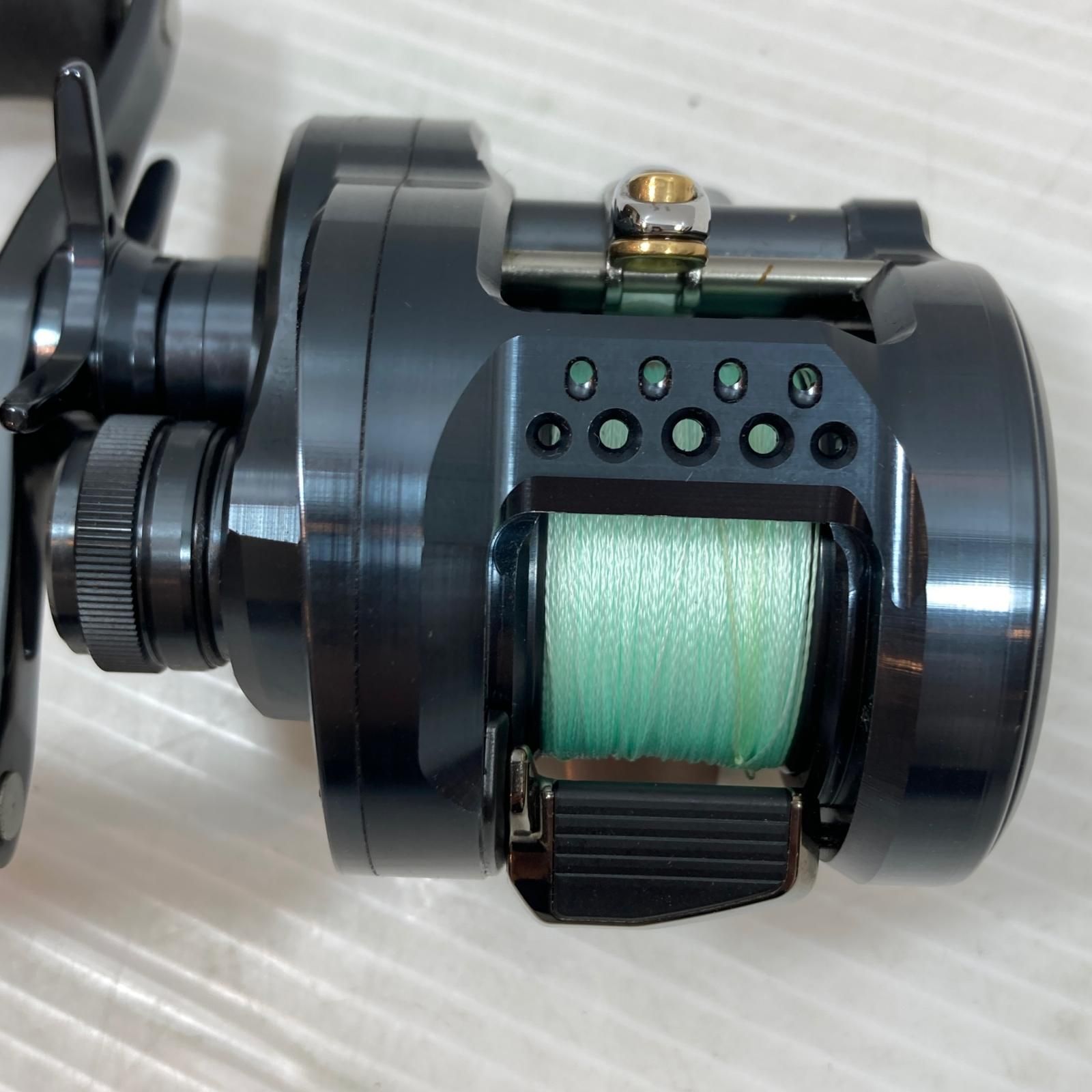 ττSHIMANO シマノ ベイトリール 24カルカッタコンクエスト シャローエディション 31 HG 046741