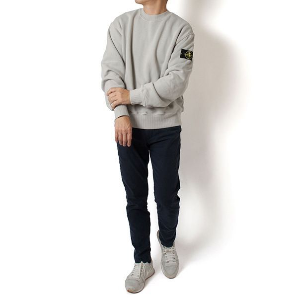 25AWモデル ストーンアイランド STONE ISLANDバッジワッペン付き