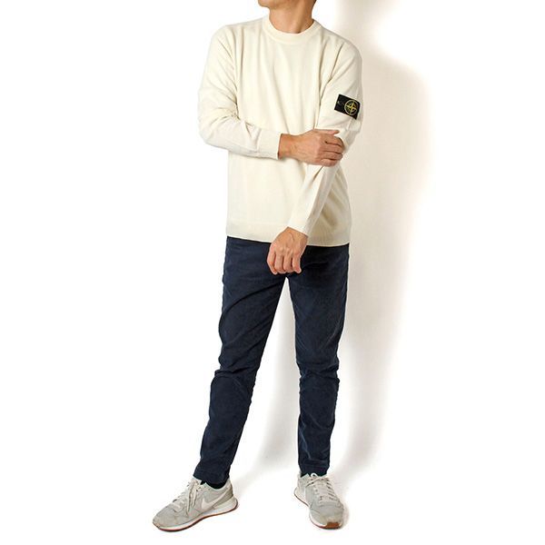STONE  ホワイト フルジップ ニット M 25AWモデル ストーンアイランド STONE ISLANDバッジワッペン付き